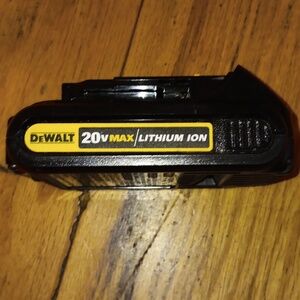 NEW|DeWalt 20v charger